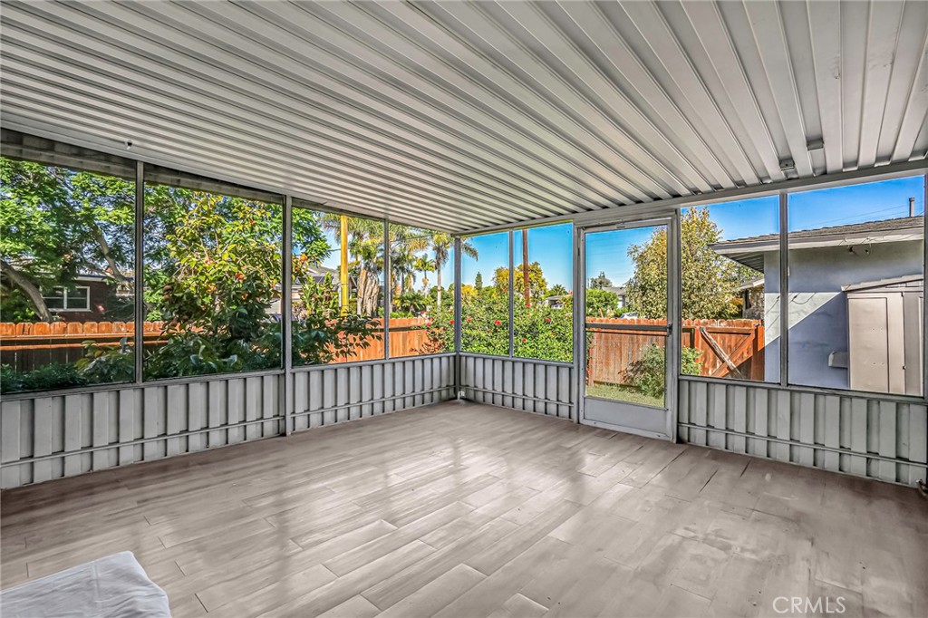 2426 Vuelta Grande Avenue