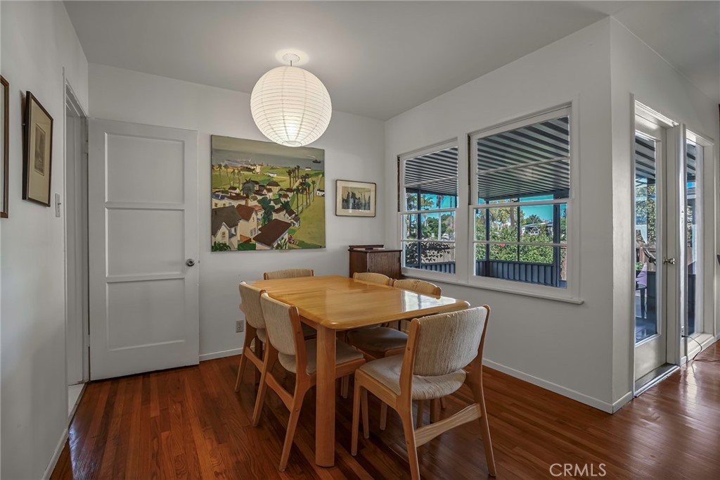 2426 Vuelta Grande Avenue