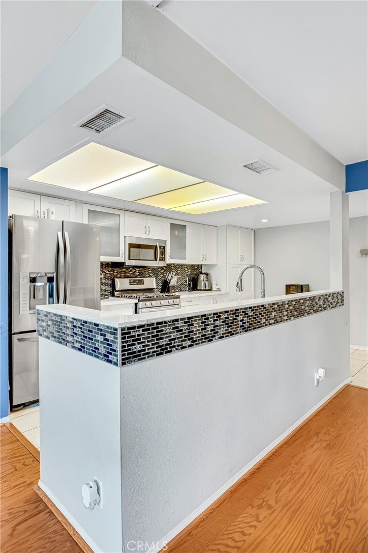 500 S Grevillea Avenue 5