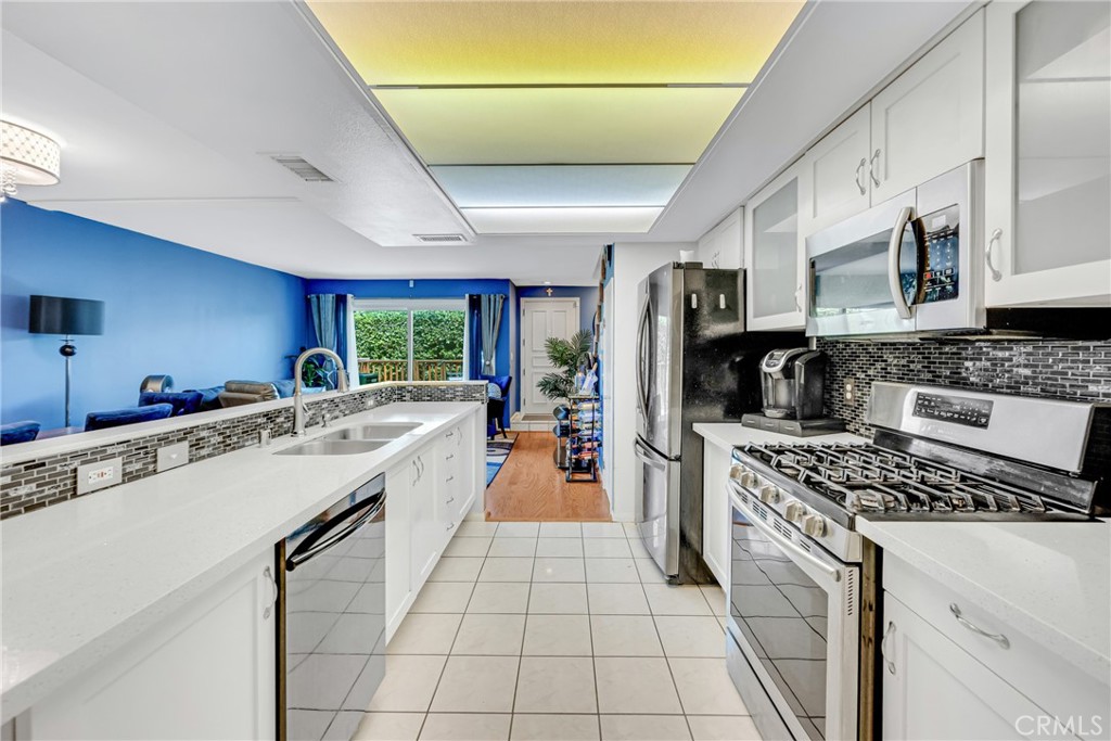 500 S Grevillea Avenue 5