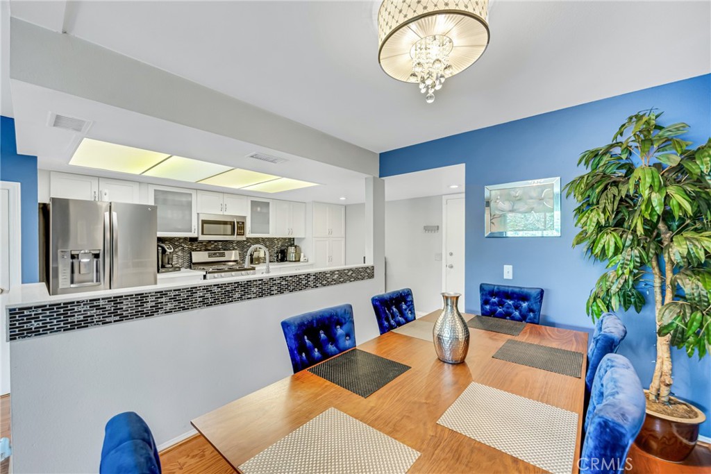 500 S Grevillea Avenue 5