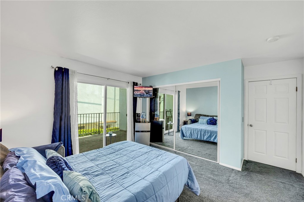 500 S Grevillea Avenue 5