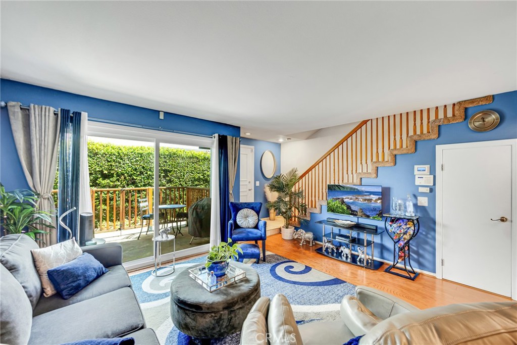 500 S Grevillea Avenue 5