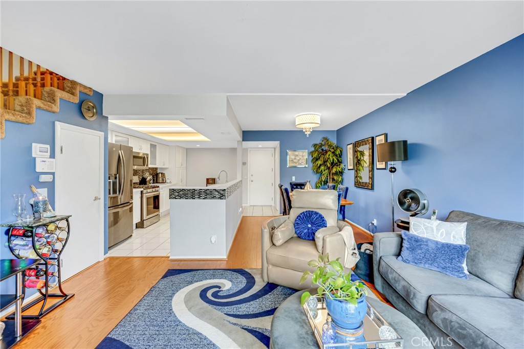 500 S Grevillea Avenue 5