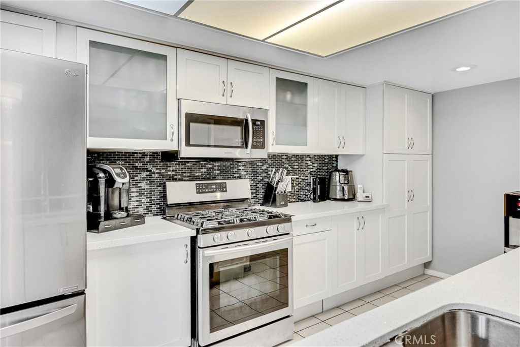 500 S Grevillea Avenue 5