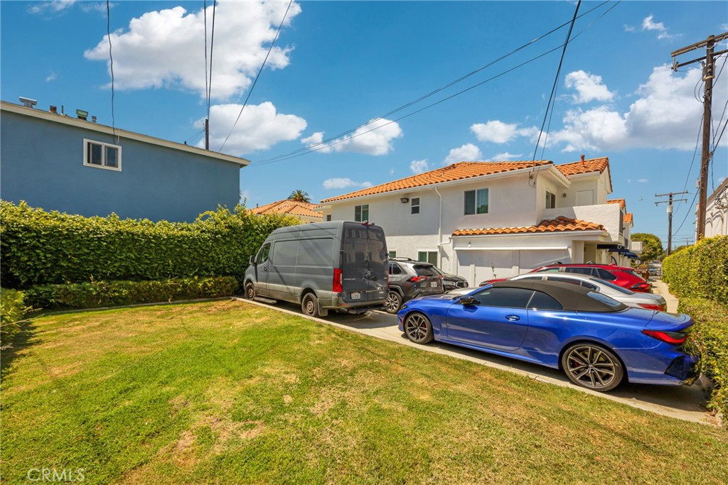 500 S Grevillea Avenue 5