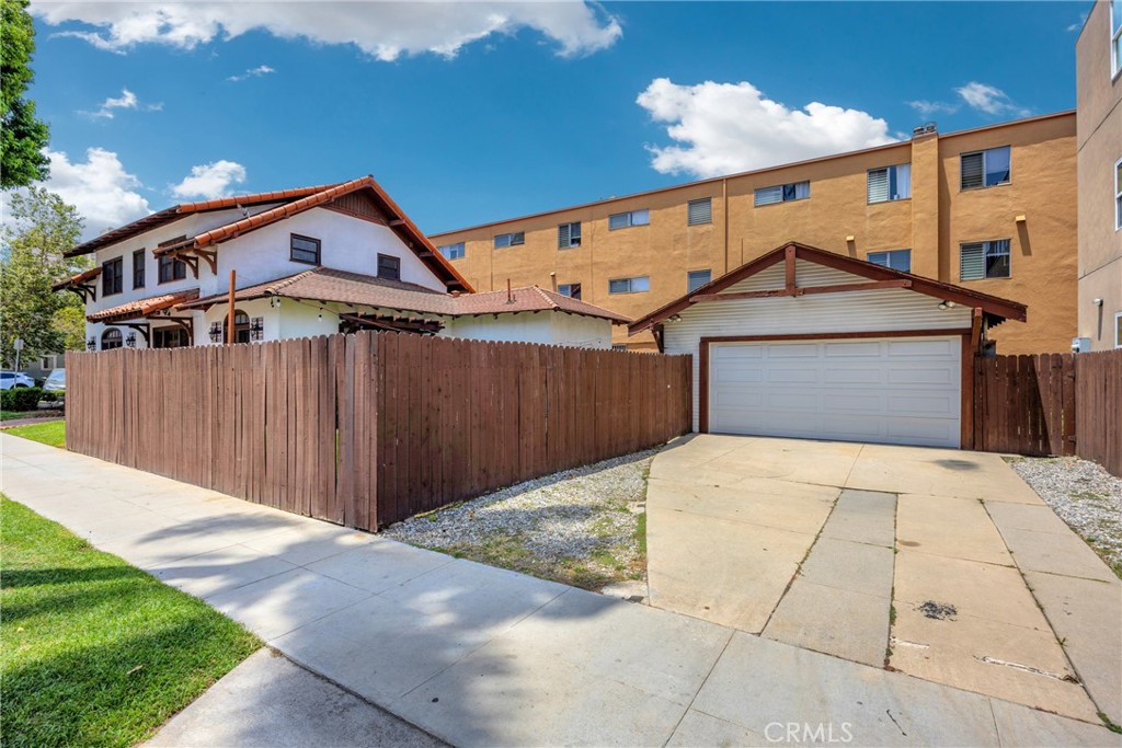 103 Hermosa Avenue B