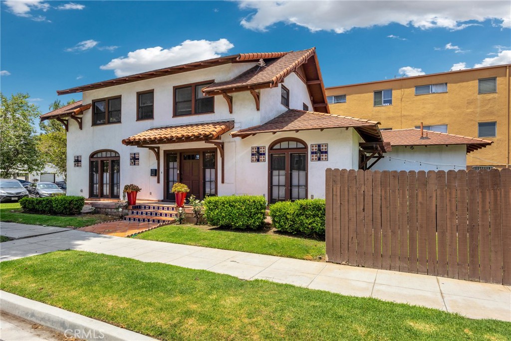 103 Hermosa Avenue B