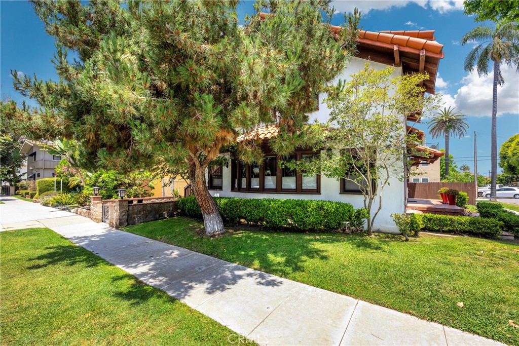 103 Hermosa Avenue B