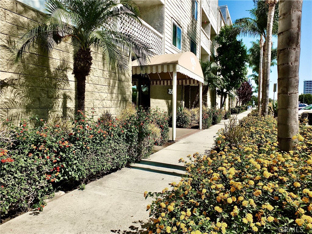 3565 Linden Avenue 141