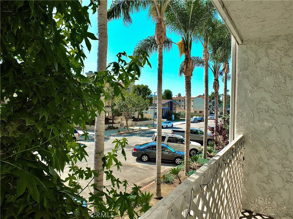 3565 Linden Avenue 141