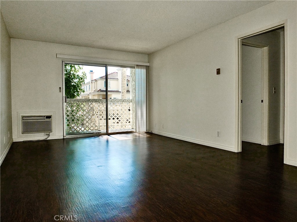 3565 Linden Avenue 141