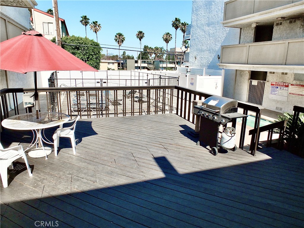 3565 Linden Avenue 141