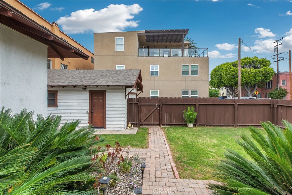 103 A Hermosa Avenue