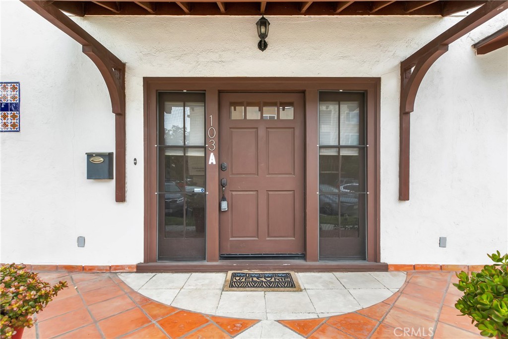 103 A Hermosa Avenue