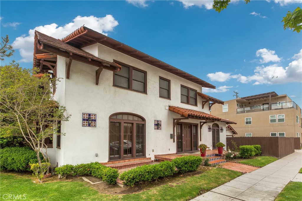 103 A Hermosa Avenue