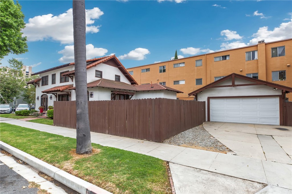 103 A Hermosa Avenue