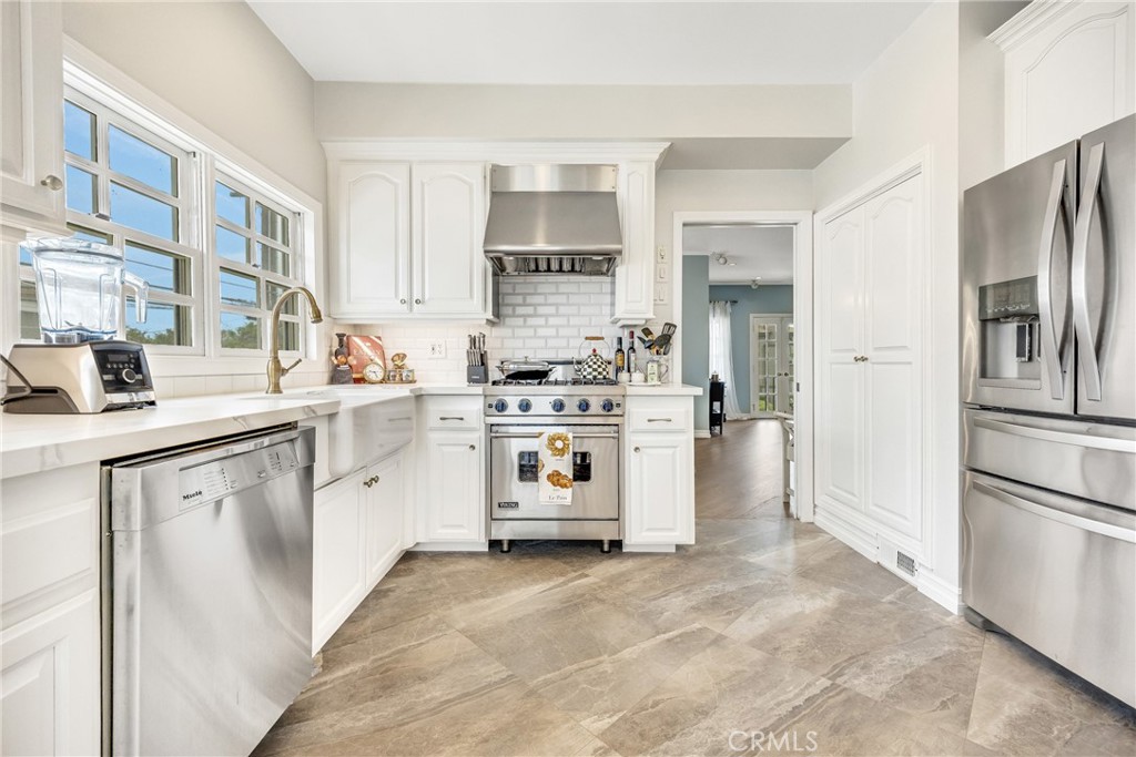 39 Coronado Avenue 4