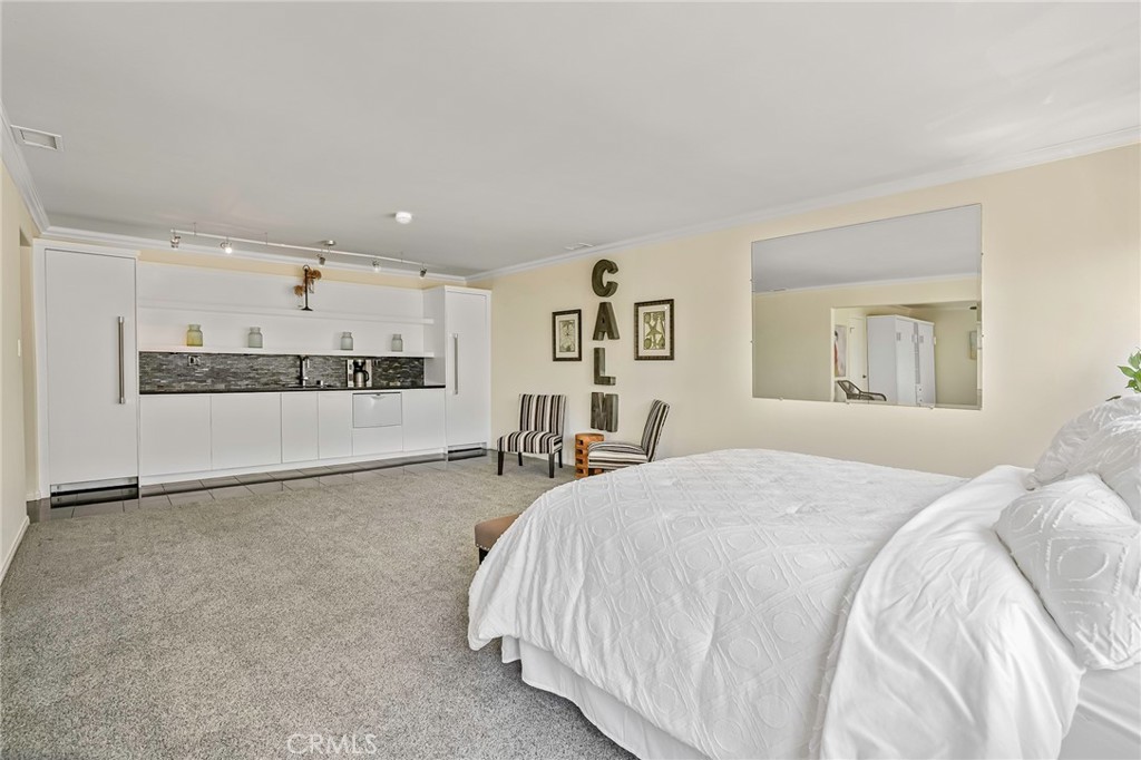 21 7th Place 708+711