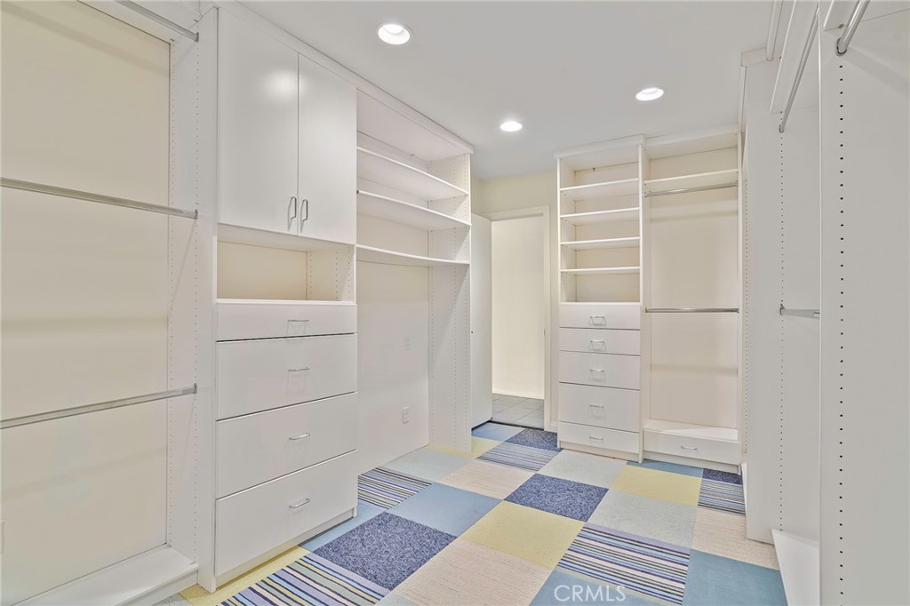 21 7th Place 708+711