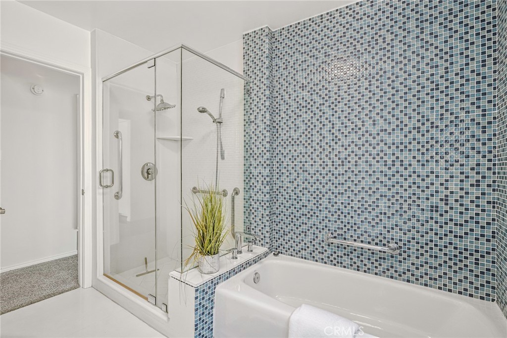 21 7th Place 708+711