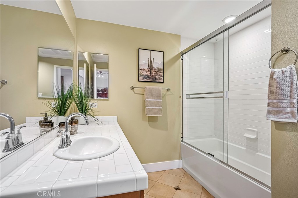 150 The Promenade N 202