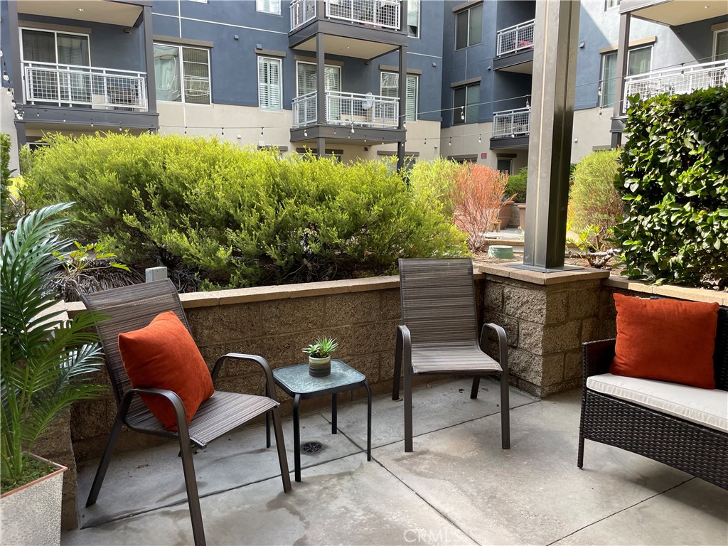 150 The Promenade N 202