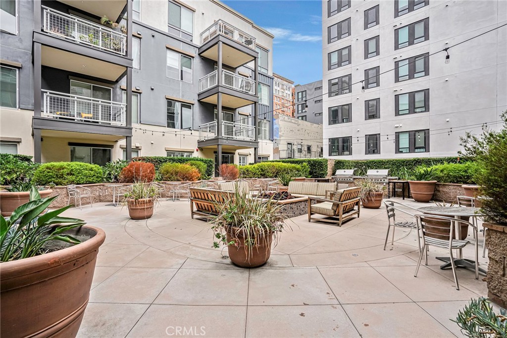 150 The Promenade N 202