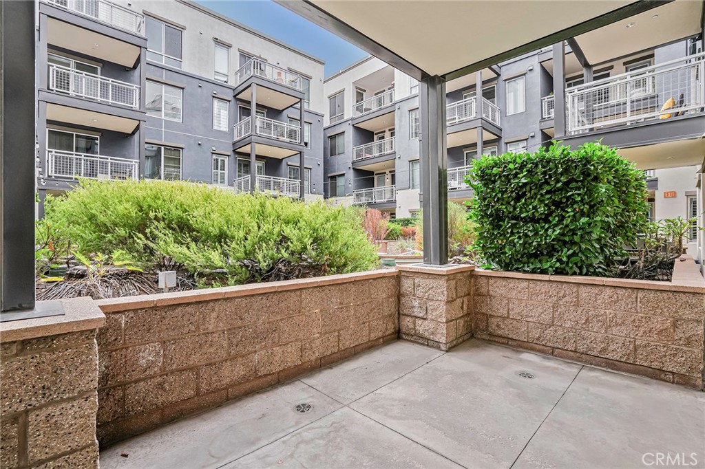 150 The Promenade N 202