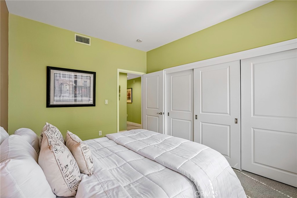 150 The Promenade N 202