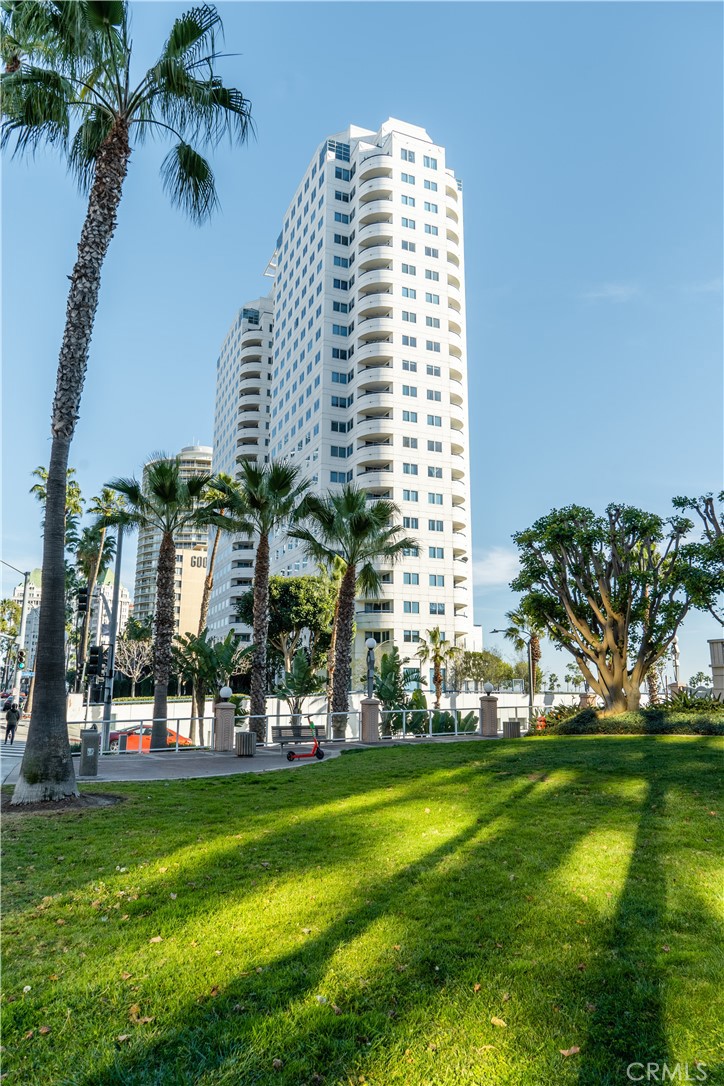 150 The Promenade N 202