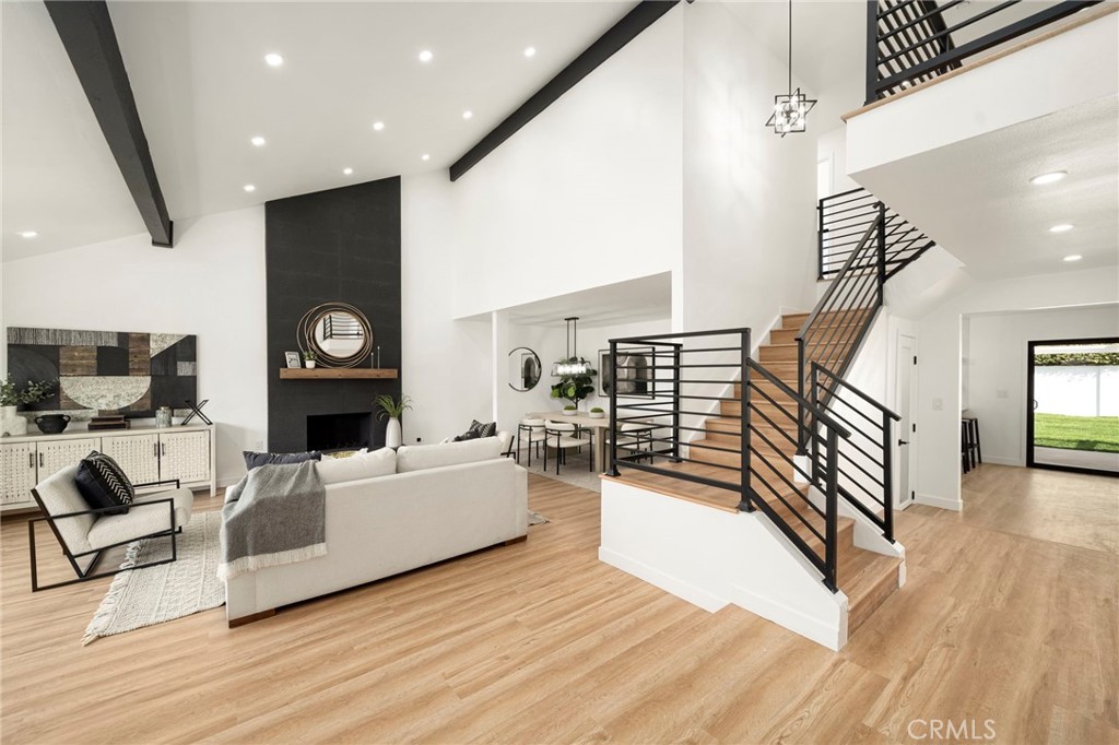 20952 Queens Park Lane