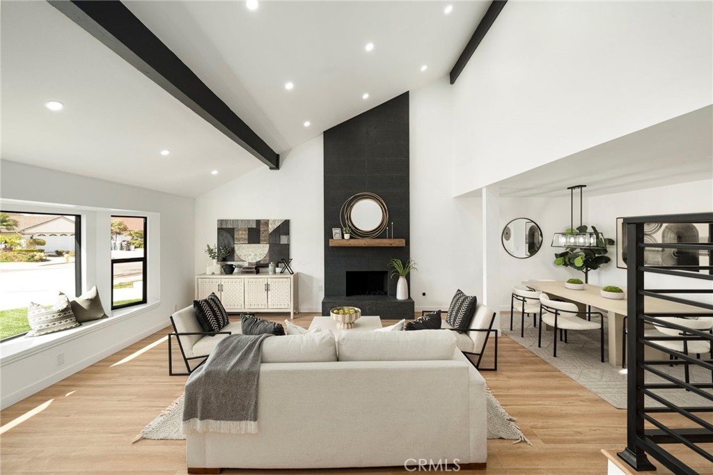 20952 Queens Park Lane