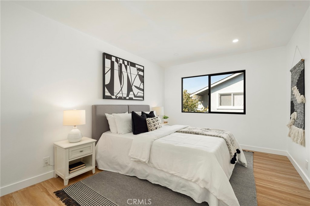 20952 Queens Park Lane