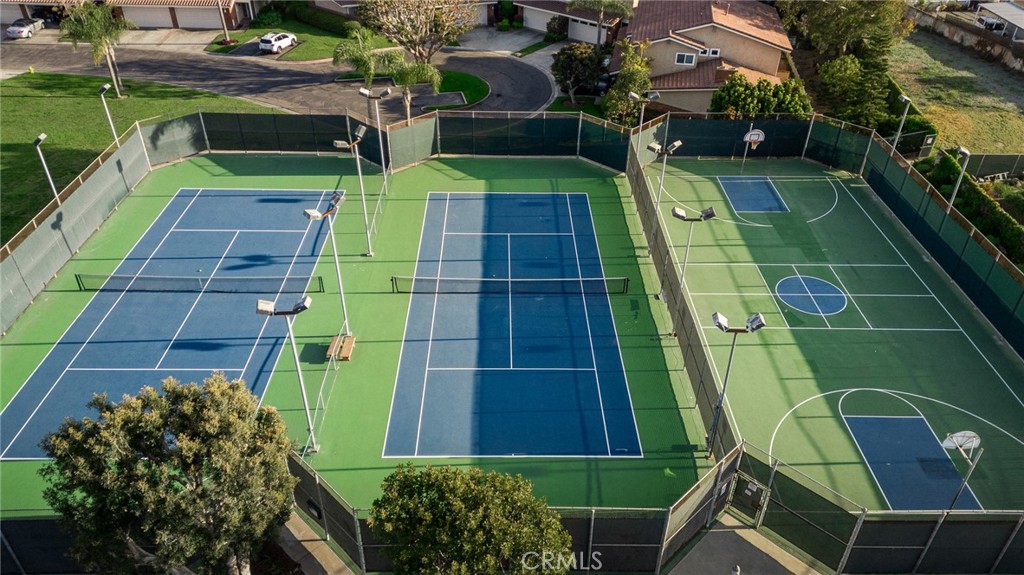 7752 Seabreeze Drive 43