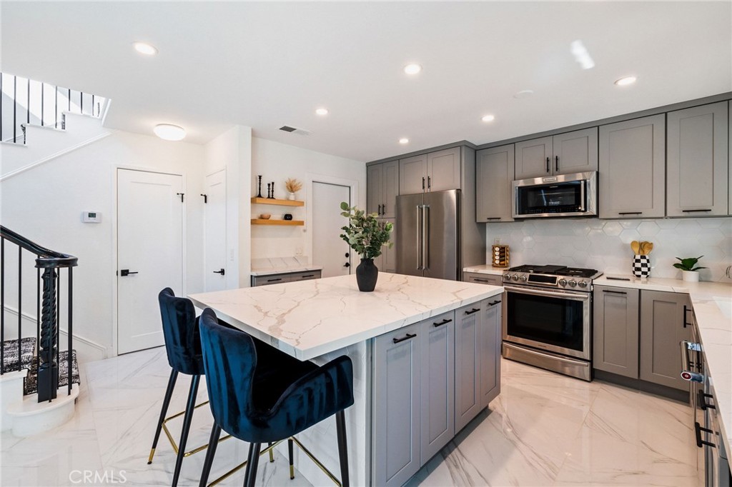 7752 Seabreeze Drive 43