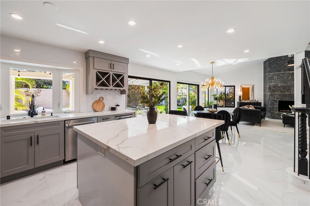 7752 Seabreeze Drive 43