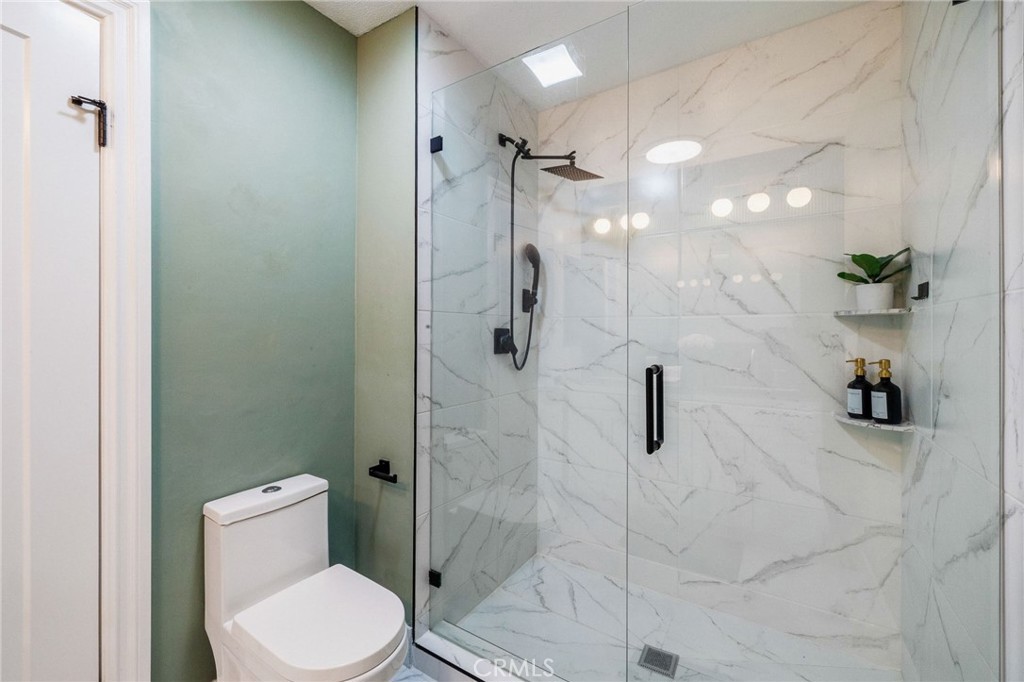 7752 Seabreeze Drive 43