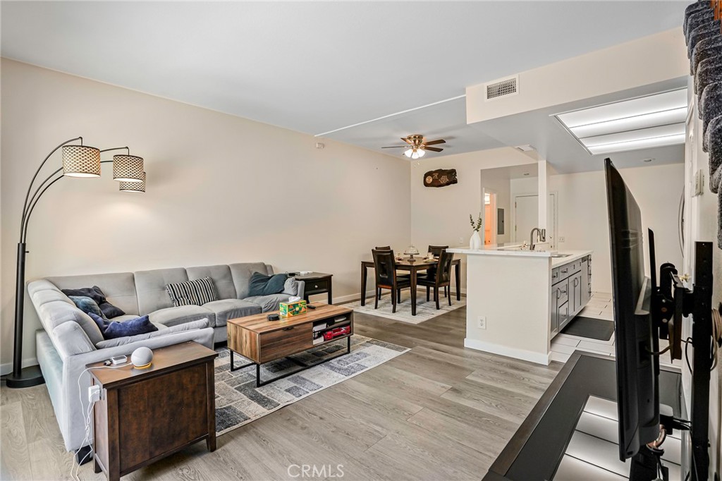 500 S Grevillea Avenue 2