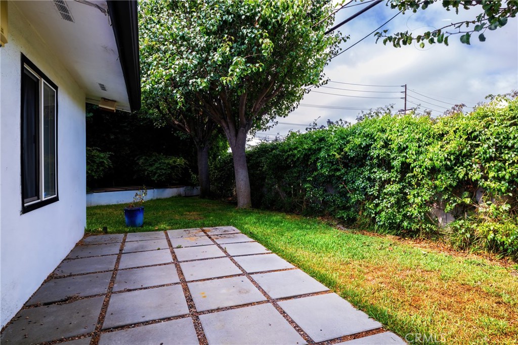 1223 N Studebaker Road