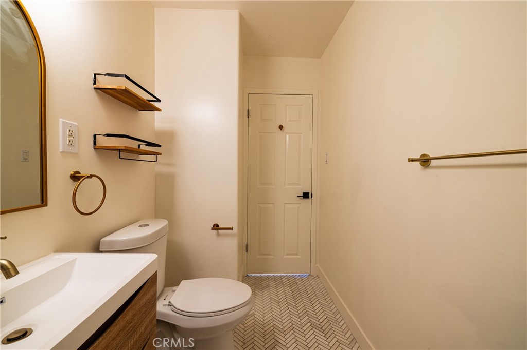 1223 N Studebaker Road