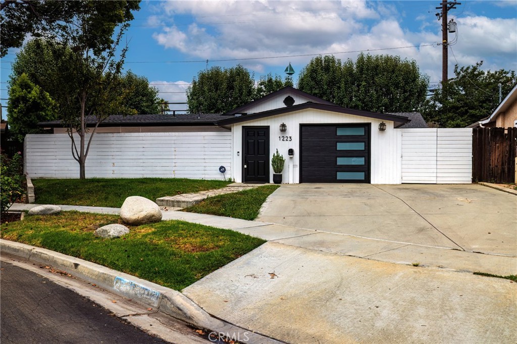 1223 N Studebaker Road