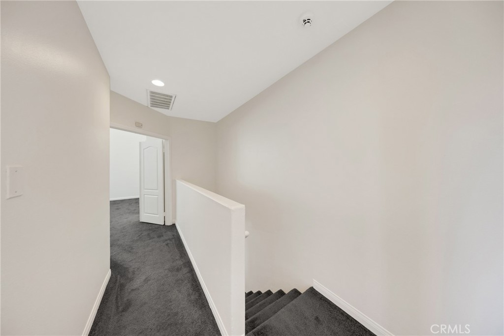 408 W Queen Street 101