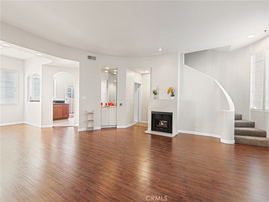 408 W Queen Street 111