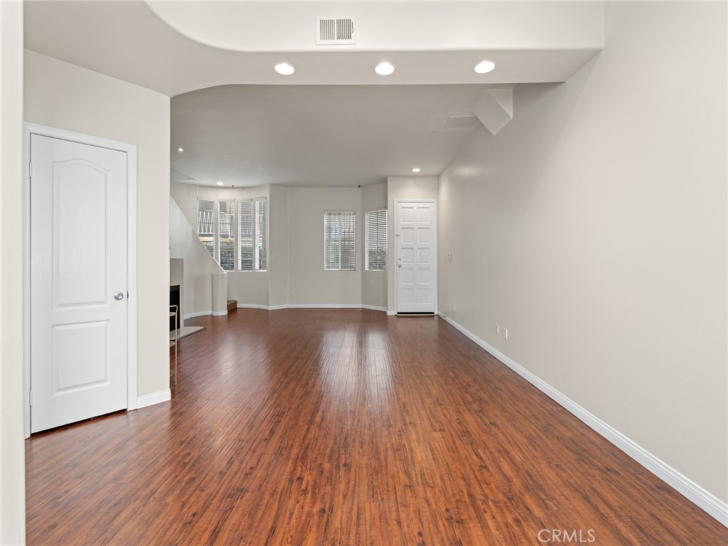 408 W Queen Street 111