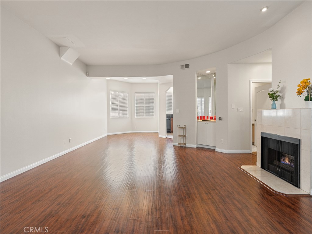 408 W Queen Street 111