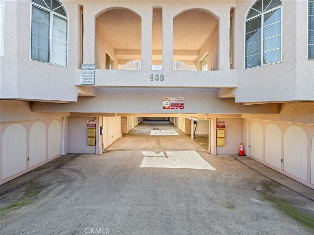 408 W Queen Street 111