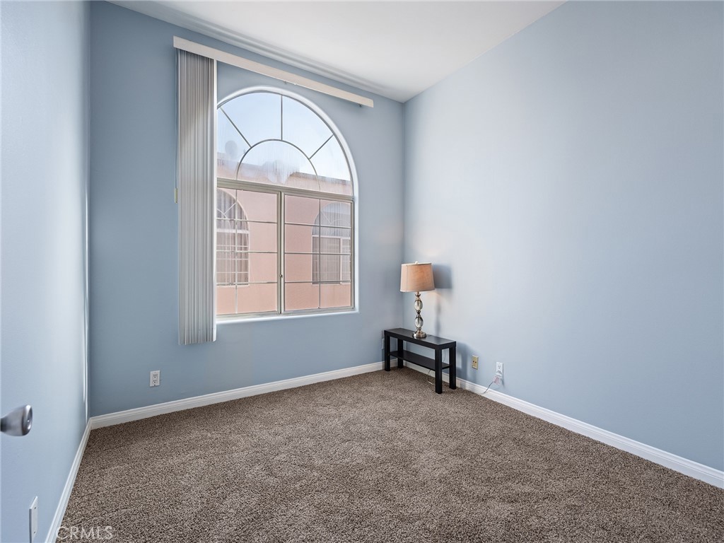 408 W Queen Street 111