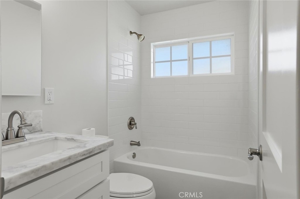 2620 N Dunbar Street