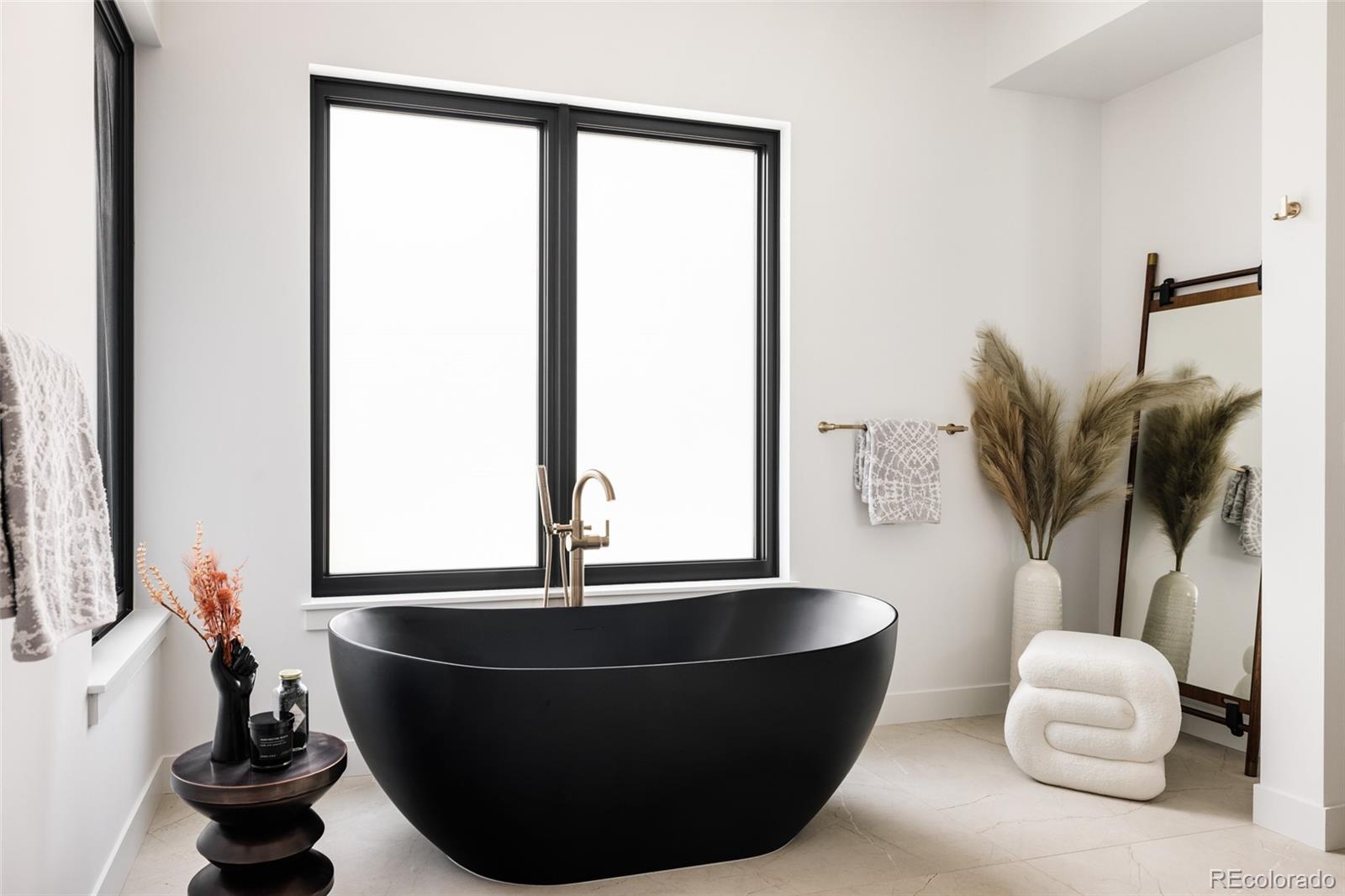 2435 S Josephine Street